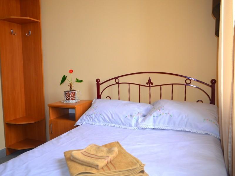 Centre Hostel Mukacheve Bagian luar foto