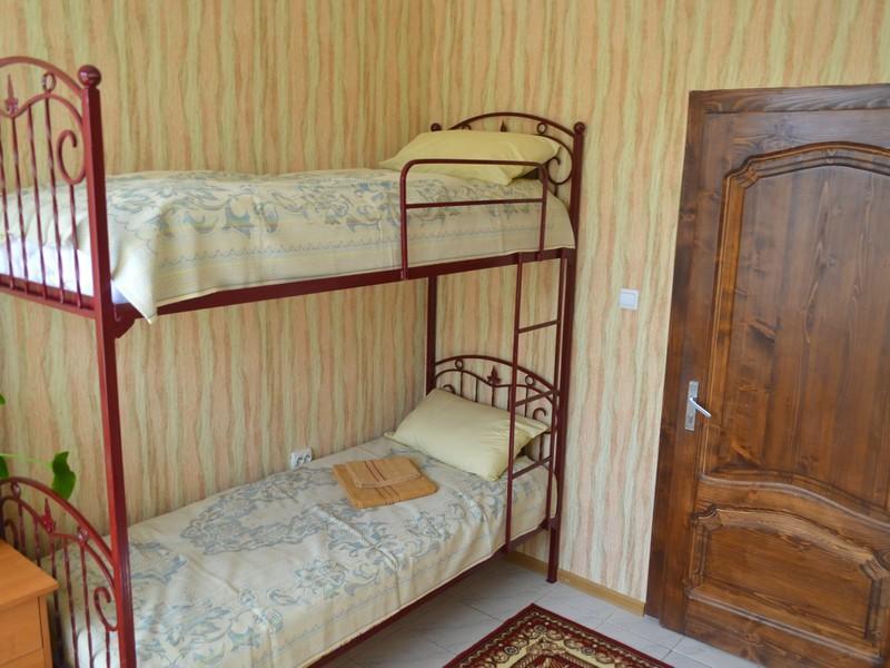 Centre Hostel Mukacheve Bagian luar foto